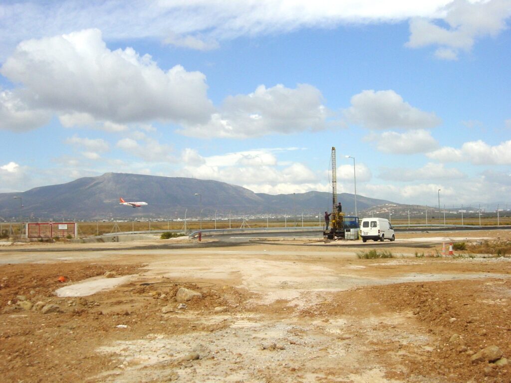 FACTORY OUTLET - ΕΜΠΟΡΙΚΟ ΠΑΡΚΟ ΑΕΡΟΔΡΟΜΙΟΥ ΑΘΗΝΩΝ