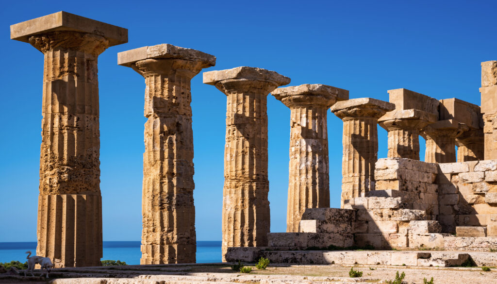 ΜΝΗΜΕΙΑ