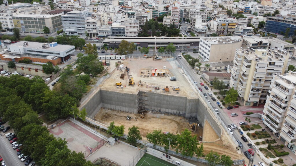 ΙΩΝΙΚΟ ΚΕΝΤΡΟ - ΕΜΠΟΡΙΚΑ ΠΑΡΚΑ - HPL